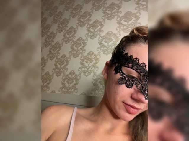 U-Moni live cam on BongaCams