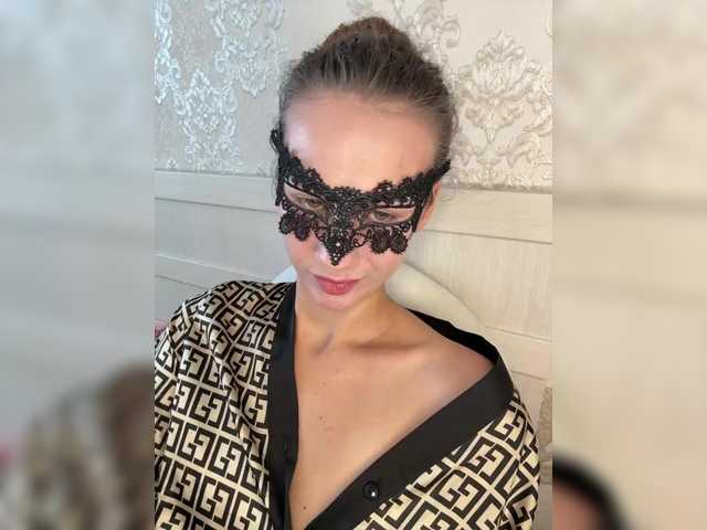 U-Moni live cam on BongaCams