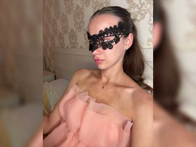 U-Moni live cam on BongaCams