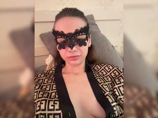 U-Moni live cam on BongaCams