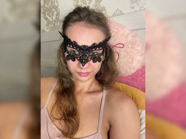 U-Moni live cam on BongaCams