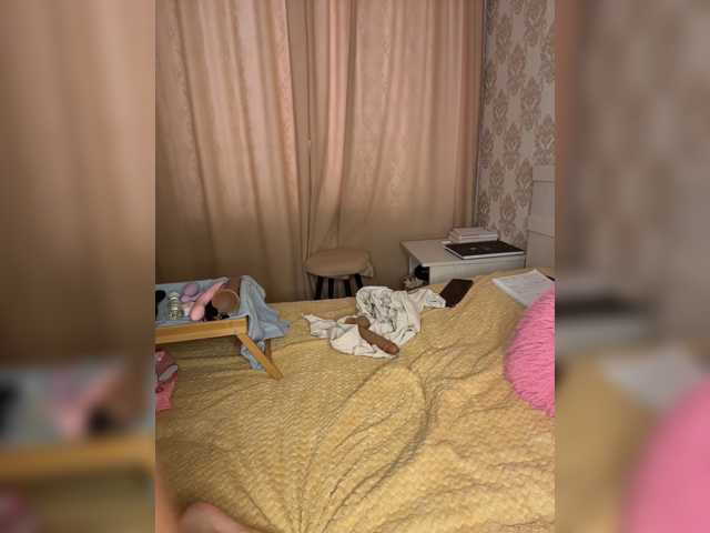 U-Moni live cam on BongaCams