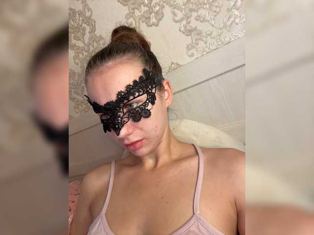 U-Moni live cam on BongaCams