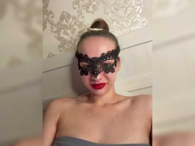 U-Moni live cam on BongaCams