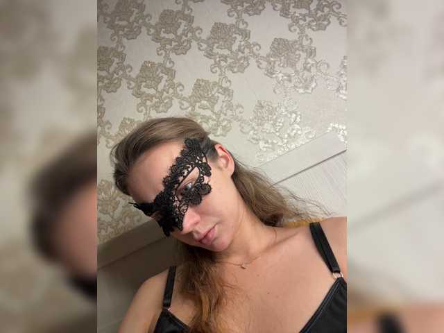 U-Moni live cam on BongaCams