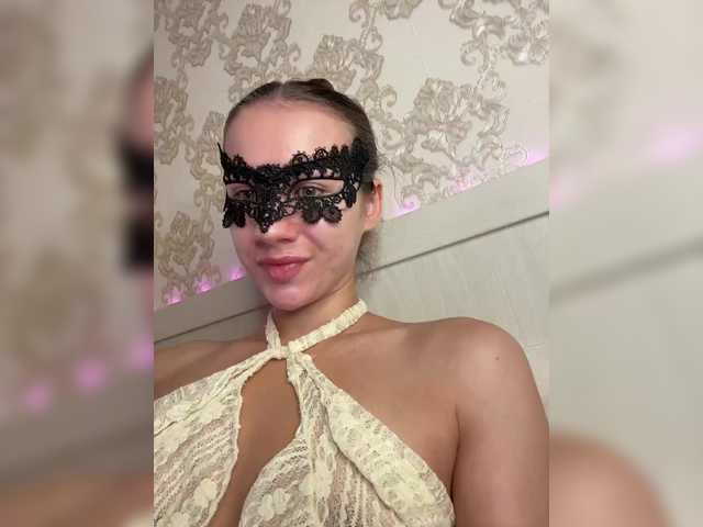 U-Moni live cam on BongaCams