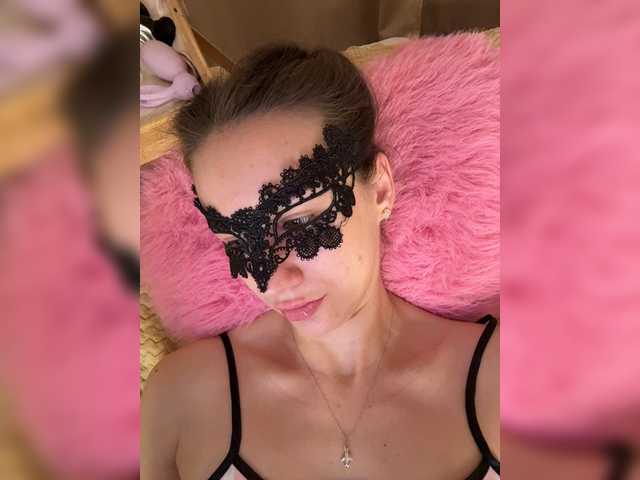 U-Moni live cam on BongaCams