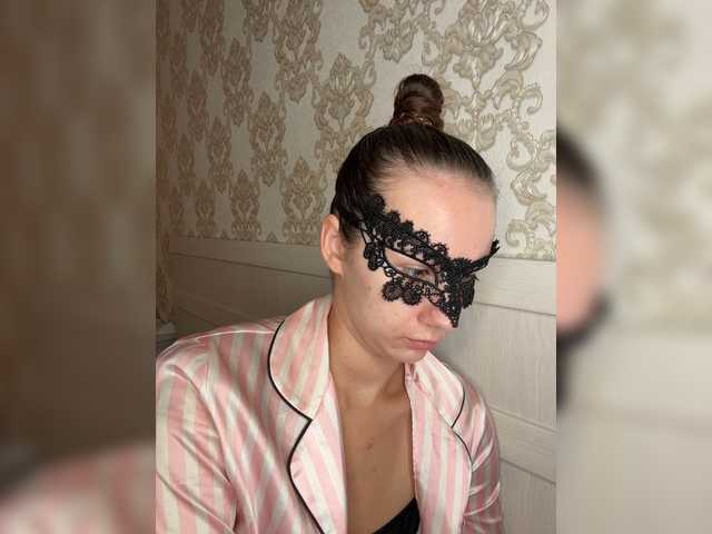 U-Moni live cam on BongaCams