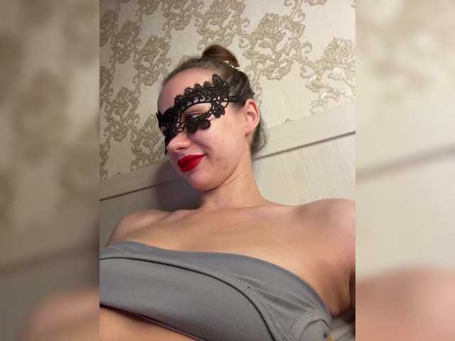 U-Moni live cam on BongaCams