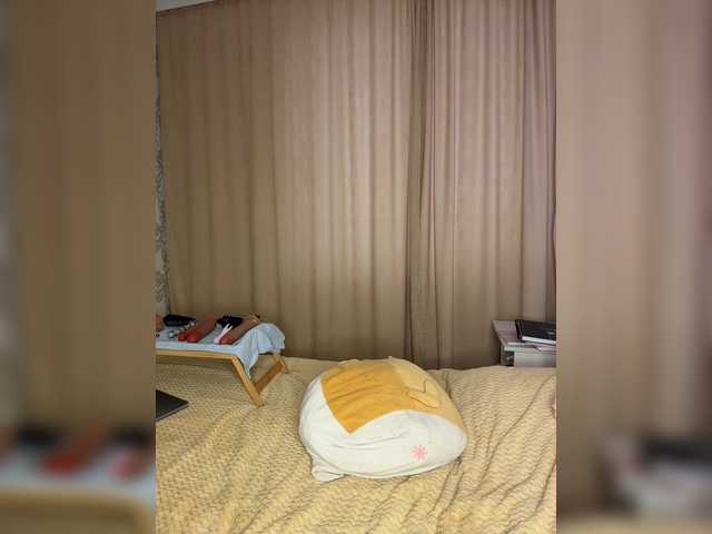 U-Moni live cam on BongaCams