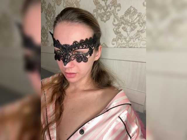 U-Moni live cam on BongaCams