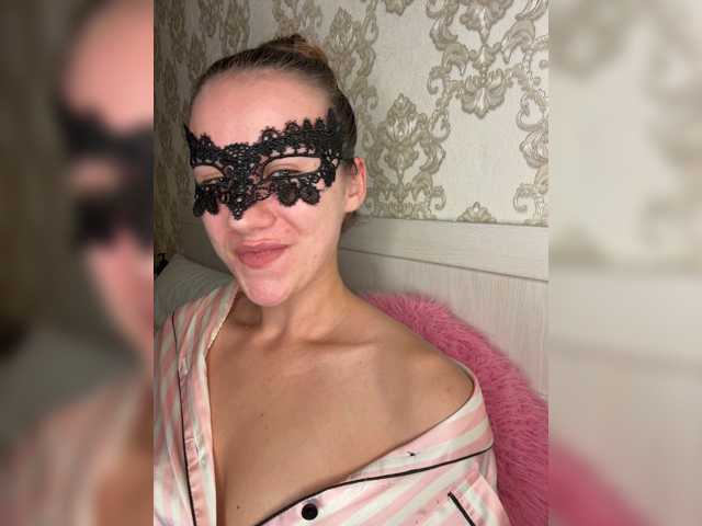U-Moni live cam on BongaCams