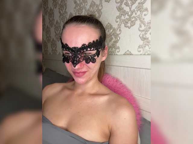 U-Moni live cam on BongaCams