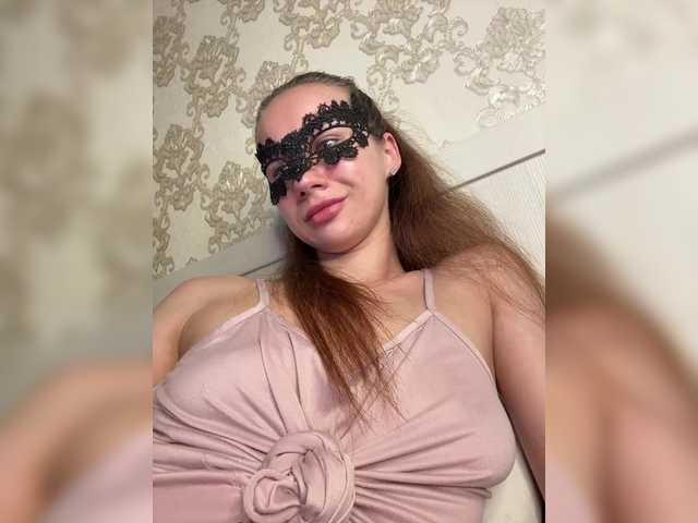 U-Moni live cam on BongaCams