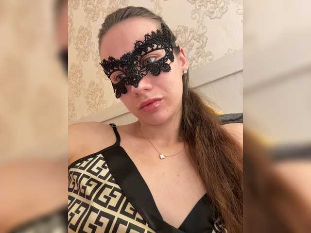 U-Moni live cam on BongaCams