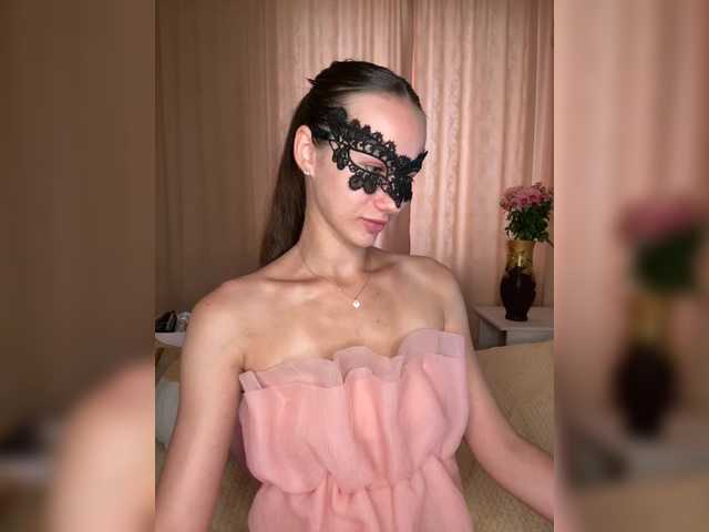 U-Moni live cam on BongaCams