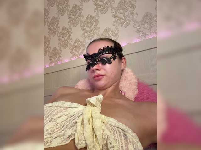 U-Moni live cam on BongaCams