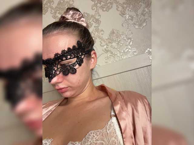 U-Moni live cam on BongaCams