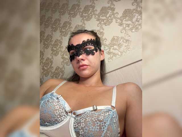 U-Moni live cam on BongaCams