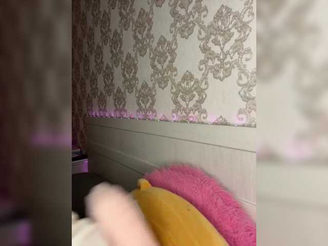 U-Moni live cam on BongaCams