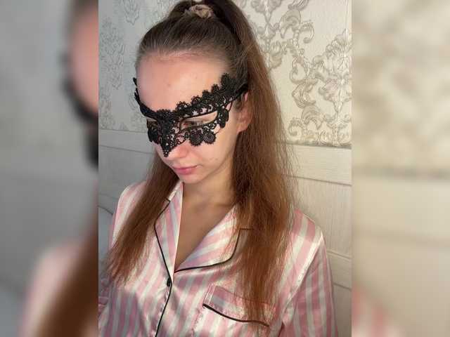 U-Moni live cam on BongaCams