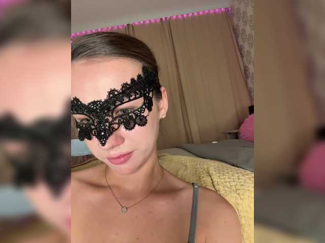 U-Moni live cam on BongaCams