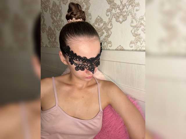 U-Moni live cam on BongaCams