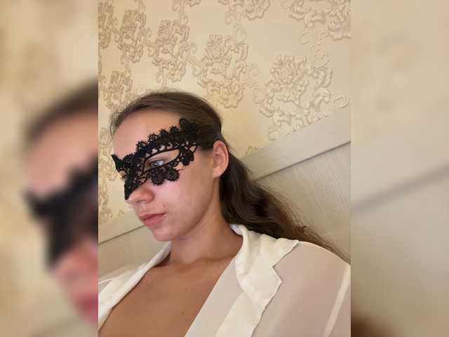 U-Moni live cam on BongaCams