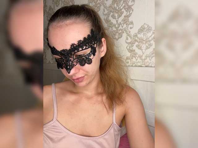 U-Moni live cam on BongaCams