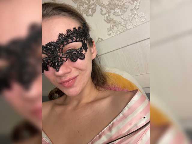 U-Moni live cam on BongaCams
