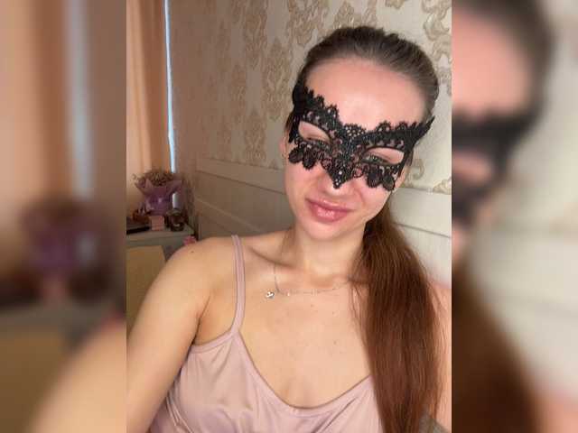 U-Moni live cam on BongaCams