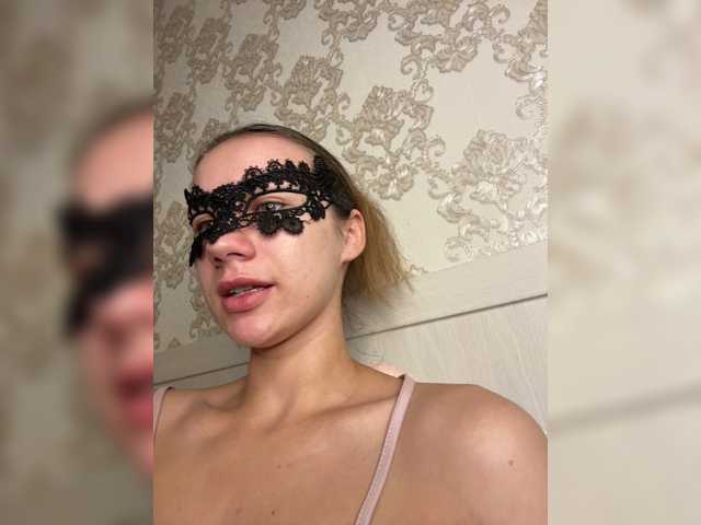 U-Moni, en directo ahora en BongaCams