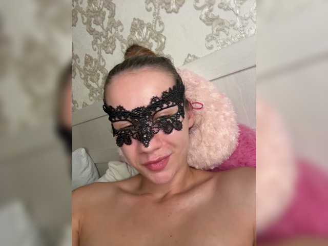 U-Moni live cam on BongaCams