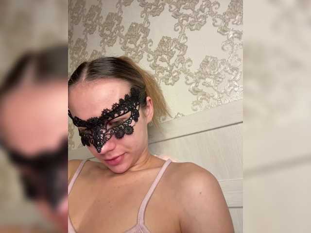 U-Moni live cam on BongaCams