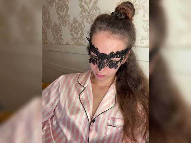 U-Moni live cam on BongaCams