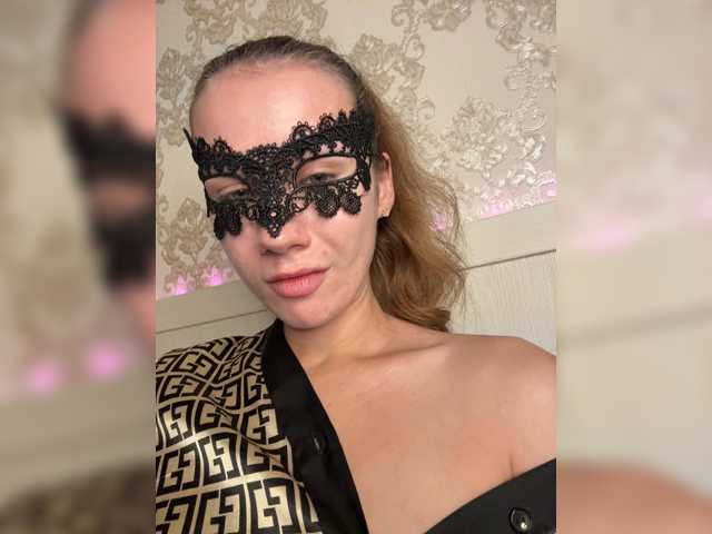 U-Moni live cam on BongaCams