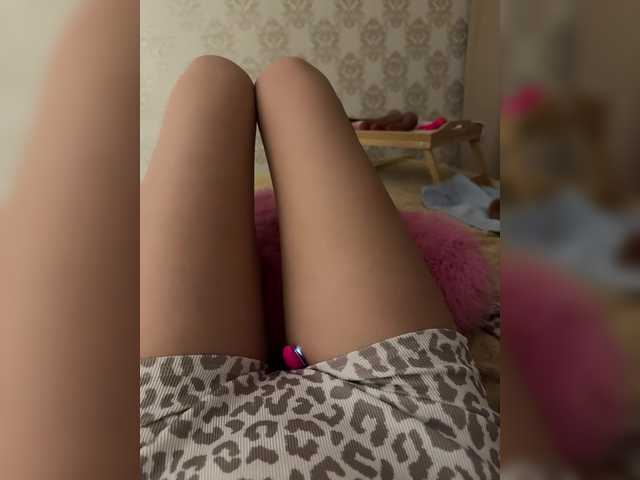 U-Moni live cam on BongaCams