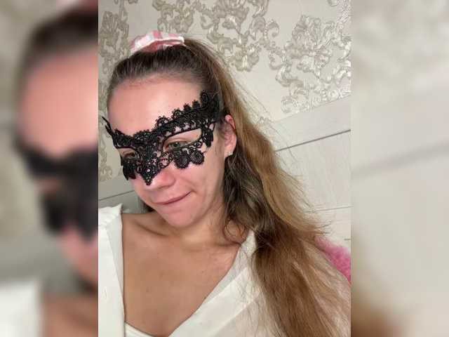 U-Moni live cam on BongaCams