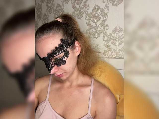 U-Moni live cam on BongaCams