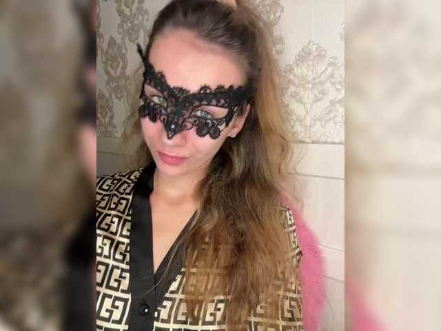 U-Moni live cam on BongaCams