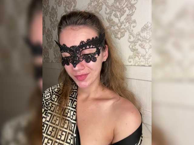 U-Moni live cam on BongaCams