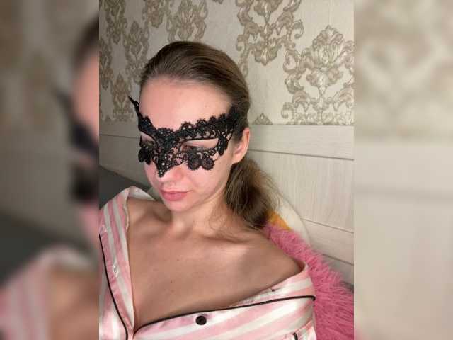 U-Moni live cam on BongaCams