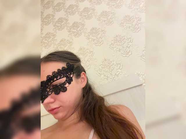 U-Moni live cam on BongaCams