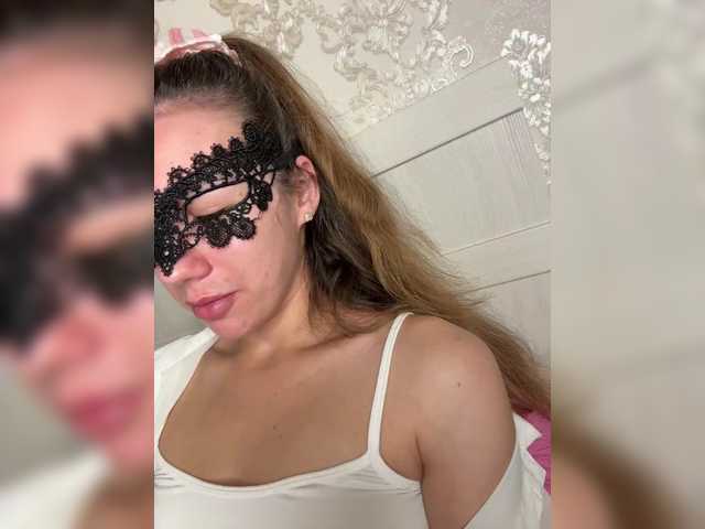 U-Moni live cam on BongaCams