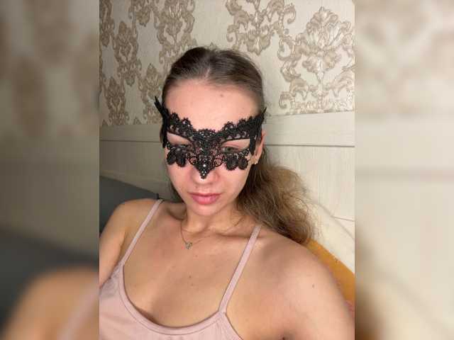 U-Moni live cam on BongaCams