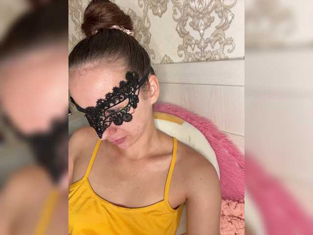 U-Moni live cam on BongaCams