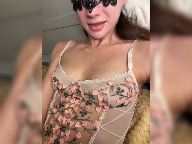 U-Moni live cam on BongaCams