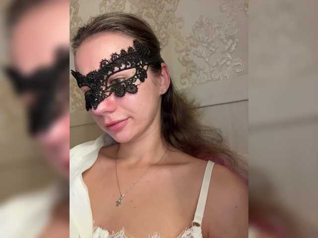 U-Moni live cam on BongaCams