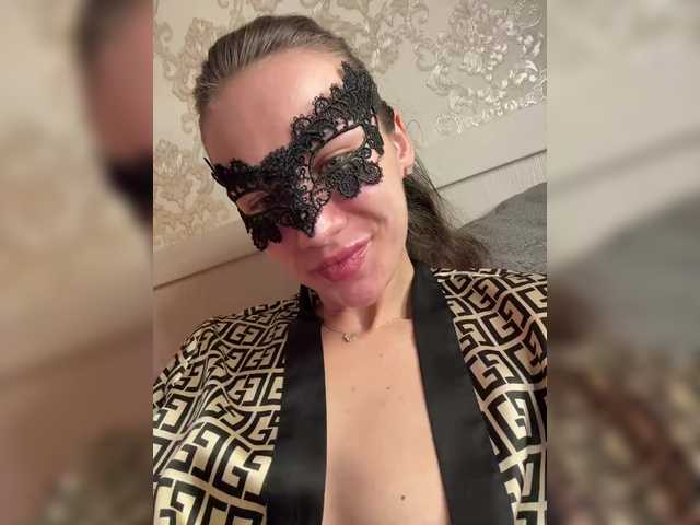 U-Moni live cam on BongaCams