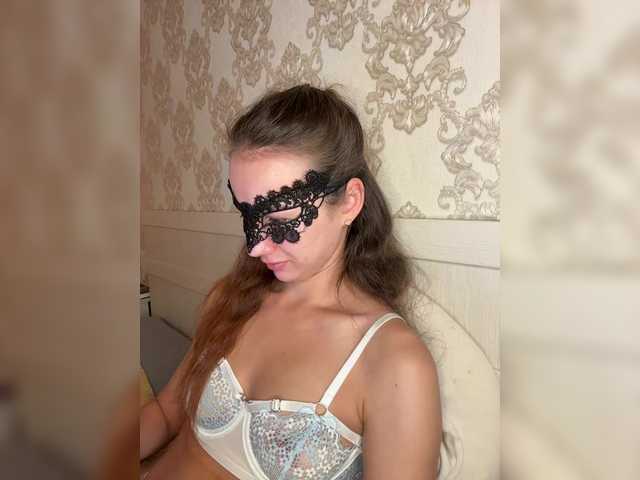 U-Moni live cam on BongaCams